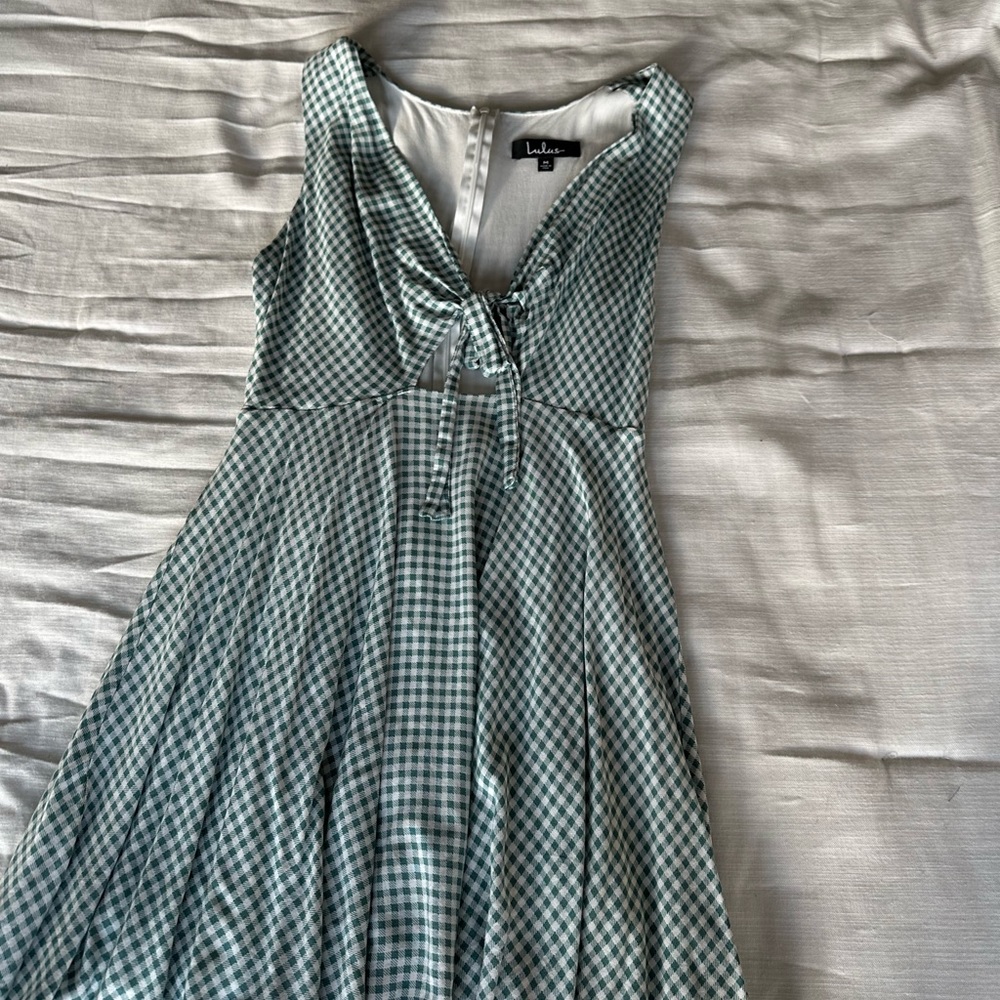 Green plaid summer dress from LuLus. Size medium.